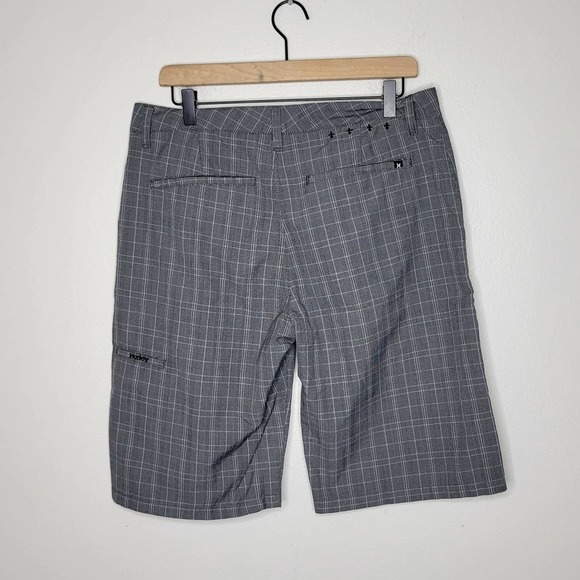 Hurley‎ Flat Front Plaid Shorts Size 30 - Picture 7 of 11